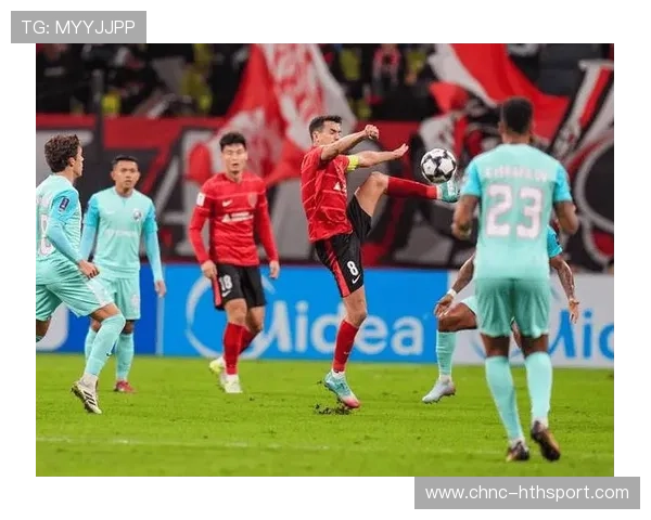 上海海港亚冠悬念重重，柔佛主场气氛如火如荼